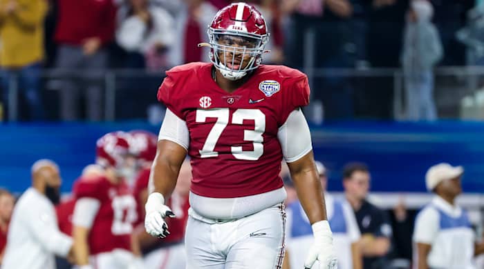 Alabama Crimson Tide offensive lineman Evan Neal (73) in action during the game against the Cincinnati Bearcats in the 2021 Cotton Bowl college football CFP national semifinal game at AT&T Stadium.